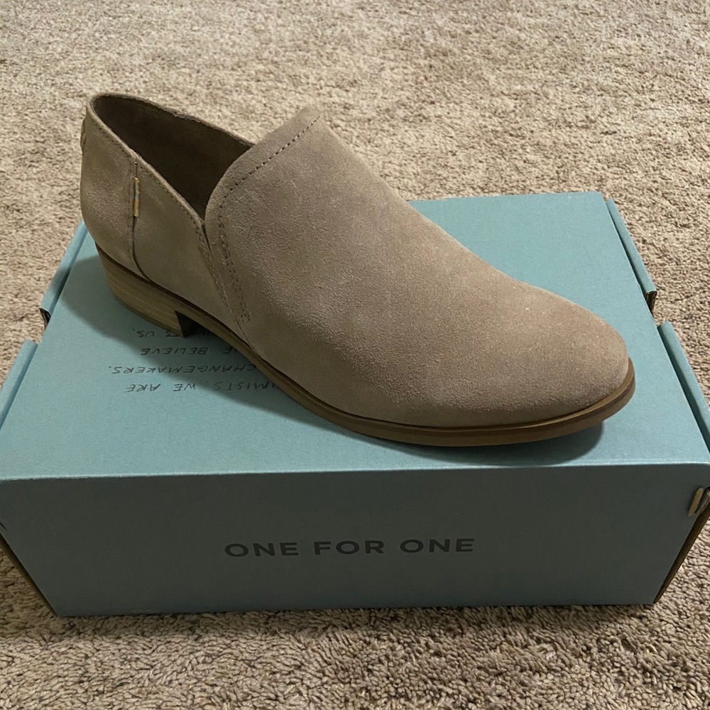 TOMS Shaye Low size 9.5